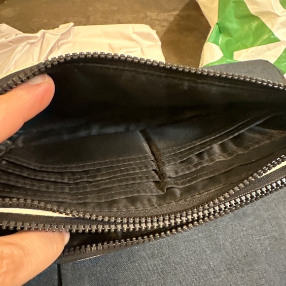 Lululemon wristlet pouch - Picture 3 of 4